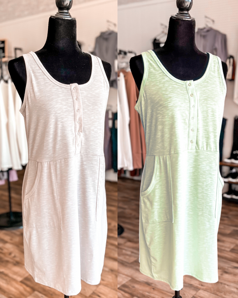 Jersey knit dress with top pockets